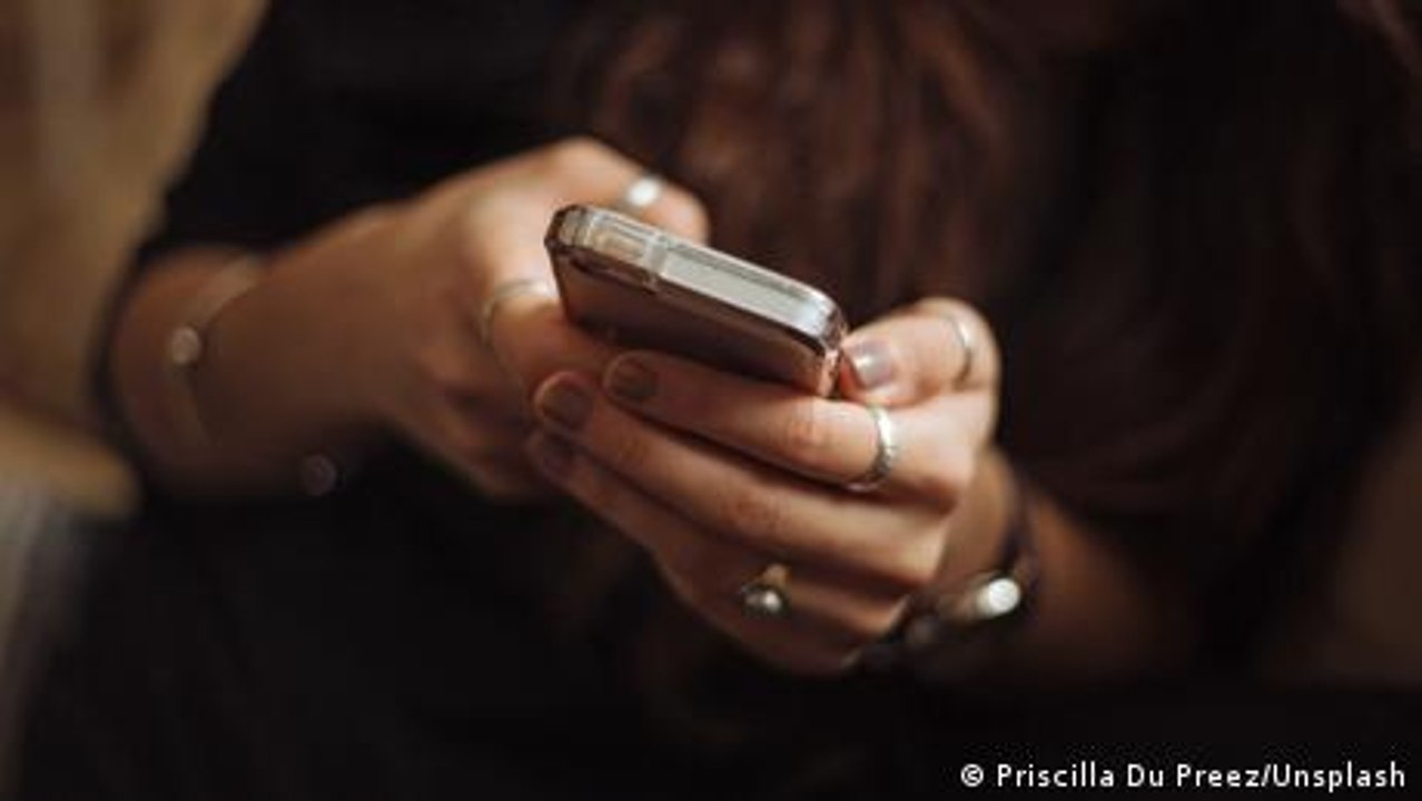 Wie können Frauen sich gegen Online-Gewalt wehren?