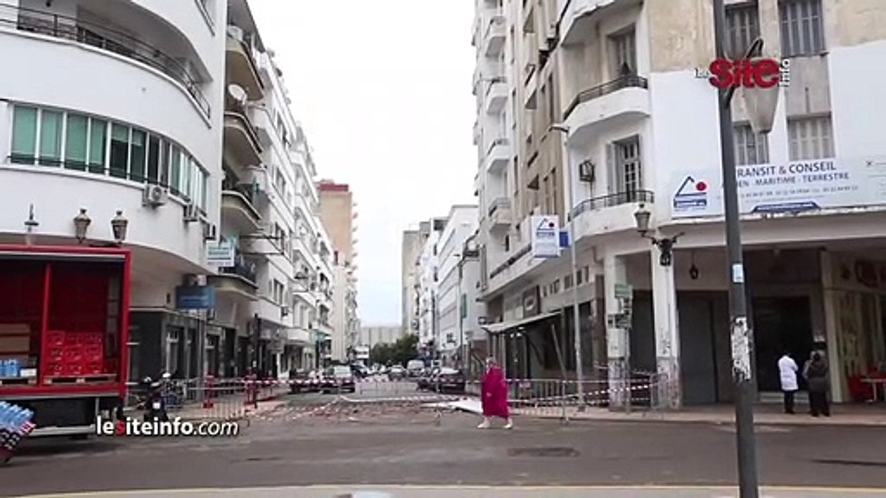 انهيار واجهة أحد المنازل بشارع محمد الخامس بالبيضاء يثير الرعب في نفوس السكان