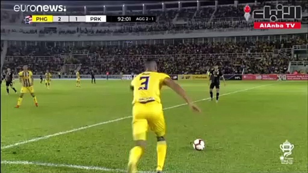 لاعب فرنسي يسجل هدفا خرافيا في الوقت بدل الضائع