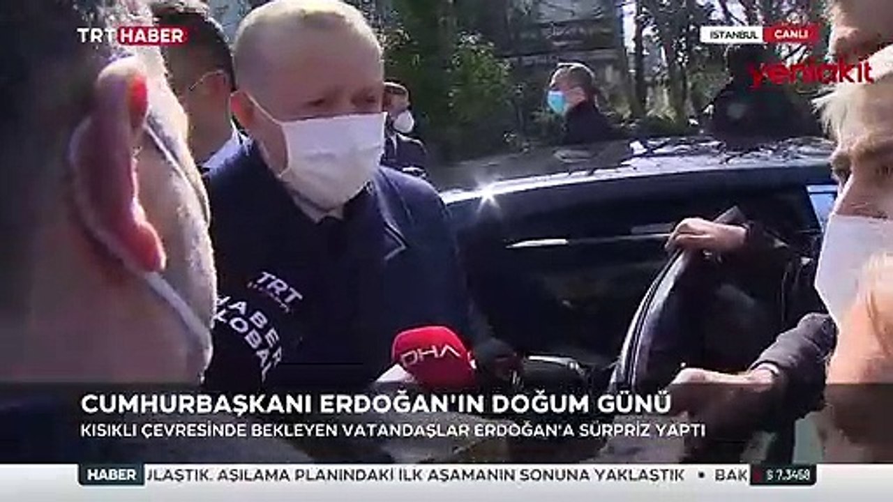 Başkan Erdoğan Kısıklı'da doğum günü pastasını kesti
