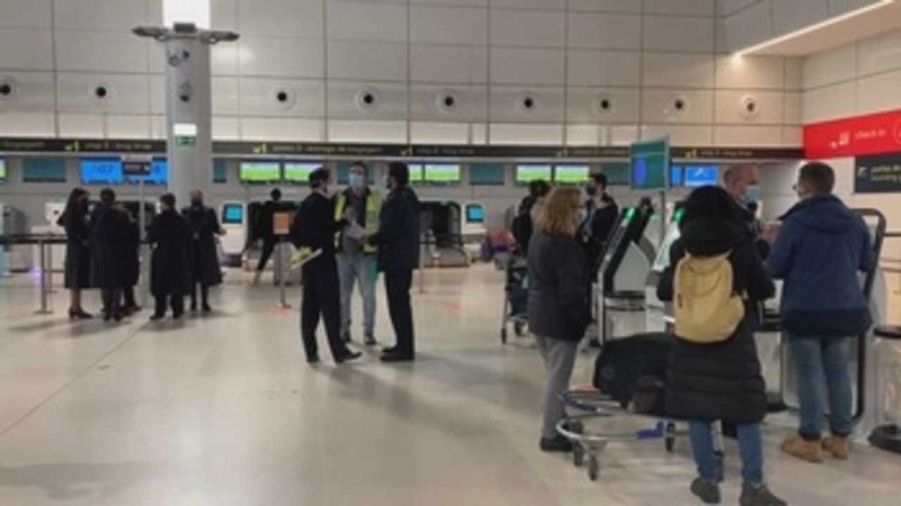 Más de 300 brasileños atrapados en Portugal regresan hoy a Brasil