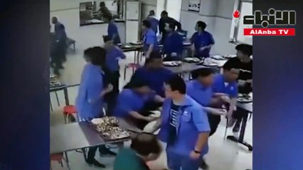 خنزير بري يقتحم مصنعا في الصين