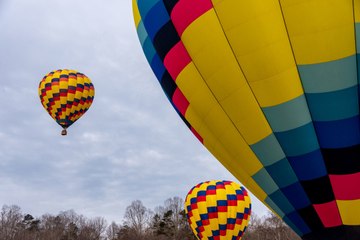 Want a Socially Distanced Wedding? Get Married in a Hot-air Balloon Over the Blue Ridge Mountains