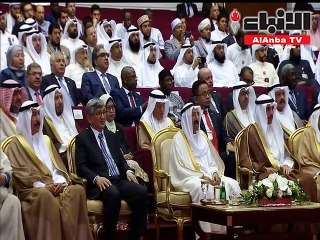 Tải video: صاحب السمو الأمير الشيخ صباح الأحمد كرم الفائزين بجائزة الكويت الدولية لحفظ القرآن الكريم في دورتها العاشرة