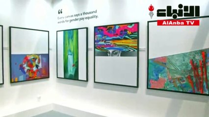 لوحات ناقصة مقابل أجر غير مكتمل فنانات بدبي ينظمن احتجاجا على فجوة الأجور