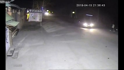 لقطات مروعة للحظة دهس تلميذة خلال عبورها الطريق