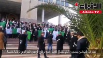 عشرات المحامين يحتجون أمام مجلس القضاء ضد ترشح الرئيس الجزائري لولاية خامسة
