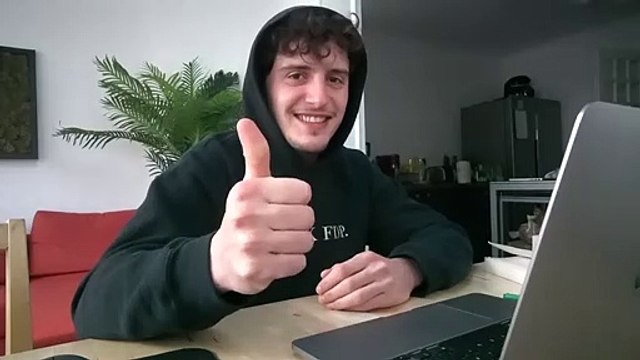 JE LIS TOUS VOS COMMS