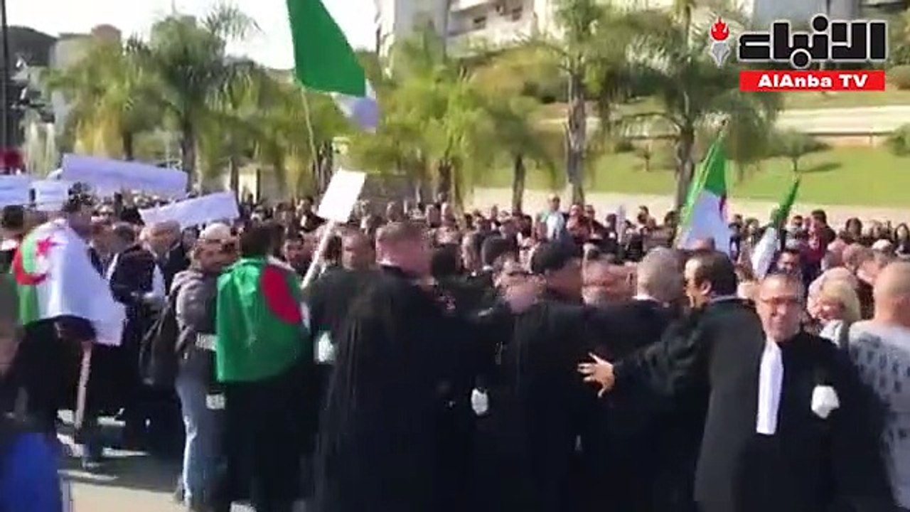 الرئيس الجزائري عبدالعزيز بوتفليقة يحذر من «اختراق» الحراك الشعبي من قبل أطراف داخلية وخارجية