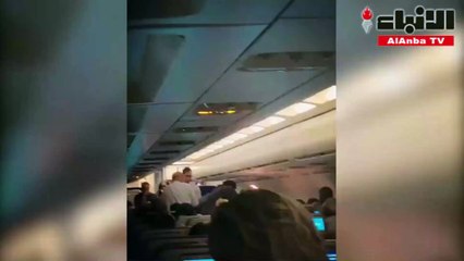 امرأة يأتيها المخاض وتنجب طفلها في السماء خلال رحلة جوية