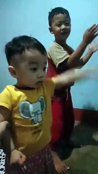 Happy Birthday Singing and Dancing