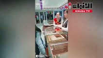 بالفيديو مقلب سرقة المجوهرات في الصين يجتاح مواقع التواصل