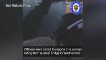ضابط شرطة يقفز في قناة متجمدة لإنقاذ سيدة تغرق