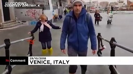 شاهد- مدينة البندقية الإيطالية تحت الماء - Euronews