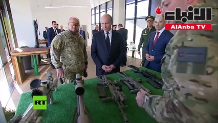 بوتين يختبر أحدث بندقية قنص من كلاشنيكوف