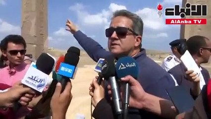 مصر تكشف عن مسلات وتمثالين ضخمين للملك رمسيس الثاني في موقع أثري