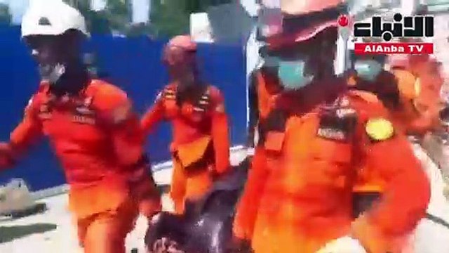 عدد قتلى زلزال إندونيسيا يقفز إلى 832 قتيلا