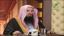 داعية سعودي يكشف عن 3 أشياء تحدث لزائر القبور وهذا حكم تصويرها