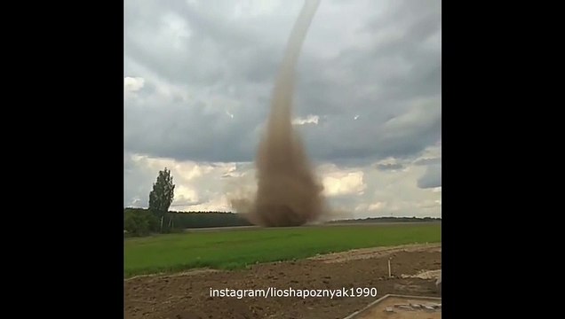 Смерч близ Лиды Беларусь 18.08.2018 | Tornado in Lida Belarus august 18 2018