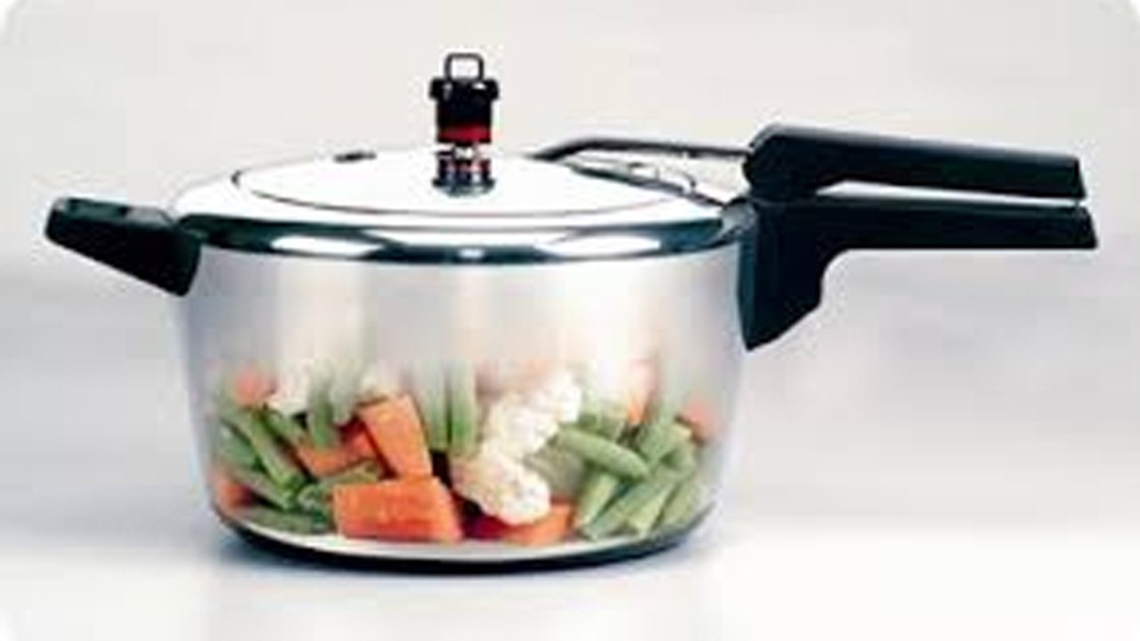 प्रेशर कुकर में खाना पकाना चाहिए कि नहीं Pressure Cooker Me Khana
