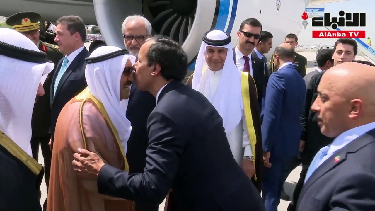 الأمير غادر إلى تركيا لترؤس وفد الكويت في القمة الإسلامية الاستثنائية