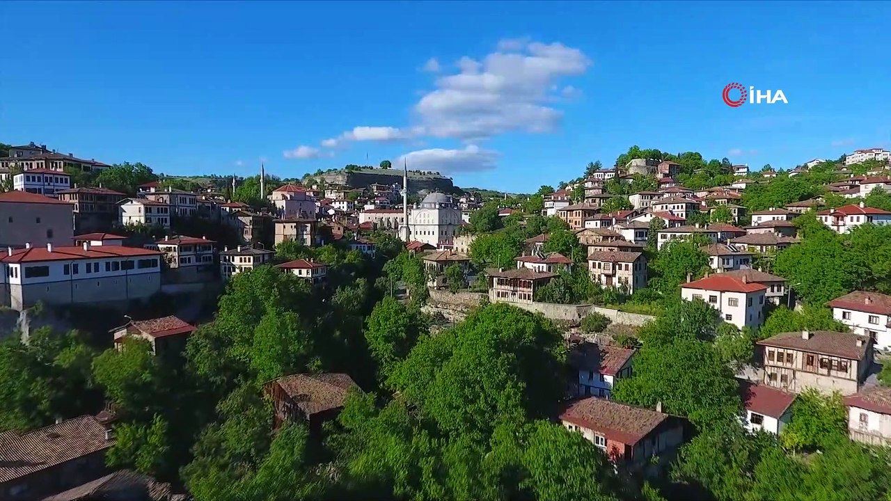 Doğa Araştırmacısı iki arkadaş 2 bin 500 yıllık gizli geçidi ortaya çıkardı