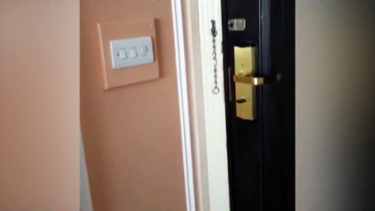 1080x720 Couple forced to buy their own cleaning products for filthy mouldy hotel suite costing £34