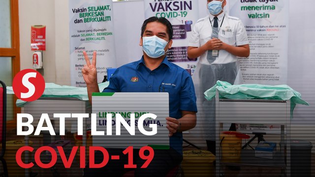 Radzi and four teachers receive their Covid-19 jab