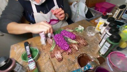 Telefonda Oynadığı Boyama Oyununu Gerçekte Yapmaya Başladı