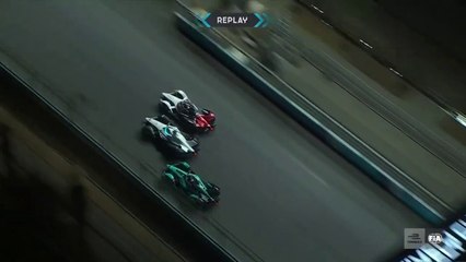 Formula E Diriyah 2021 Race 1 Mortara Epic Pass Wehrlein and Evans