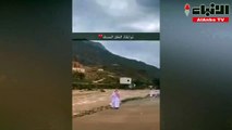 فيديو مؤثر سعودي ينقذ طفلا جرفته السيول في عسير