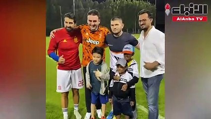 حبيب محمدوف والشيف بوراك والنجم الهولندي سيدورف يتنافسون بمباراة لكرة القدم