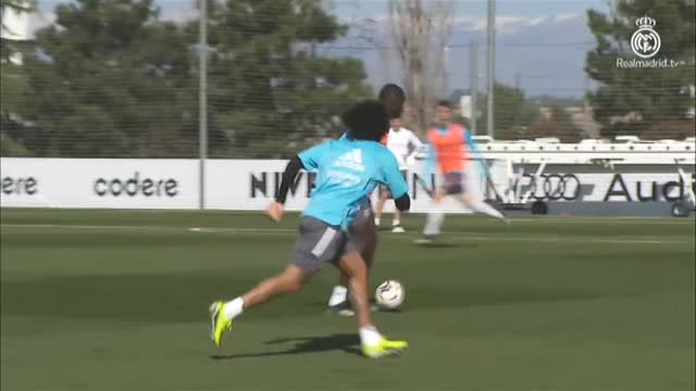 El Real Madrid recupera efectivos en el entrenamiento de esta mañana