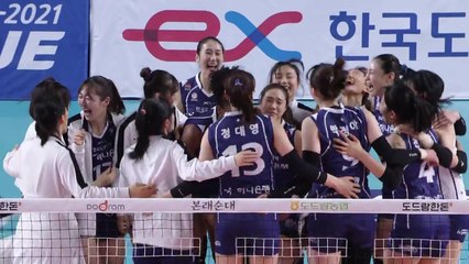 '3위 싸움' 도로공사, 기업은행에 역전승...켈시 32점 / YTN