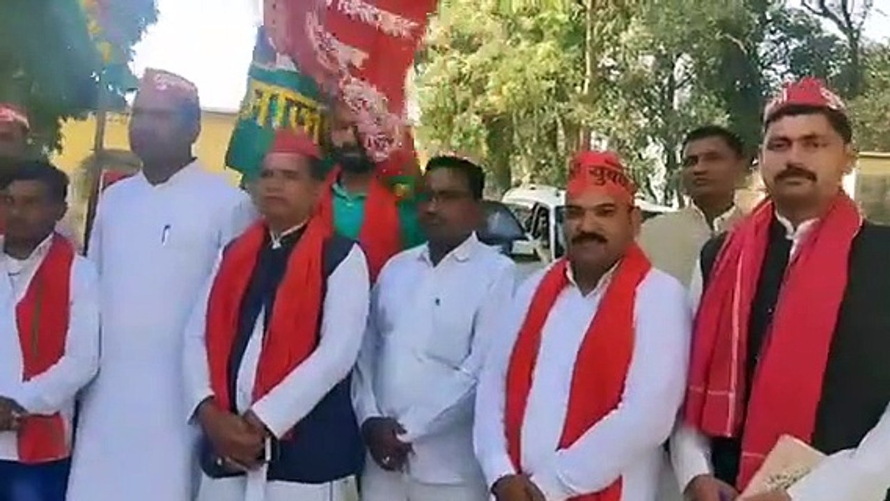 समाजवादी युव जन सभा ने ब्लॉक से आर के वर्मा और नगर से अजय उर्फ श्याम यादव को अध्यक्ष बनाया