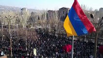 Armenia, l'opposizione in piazza contro il governo