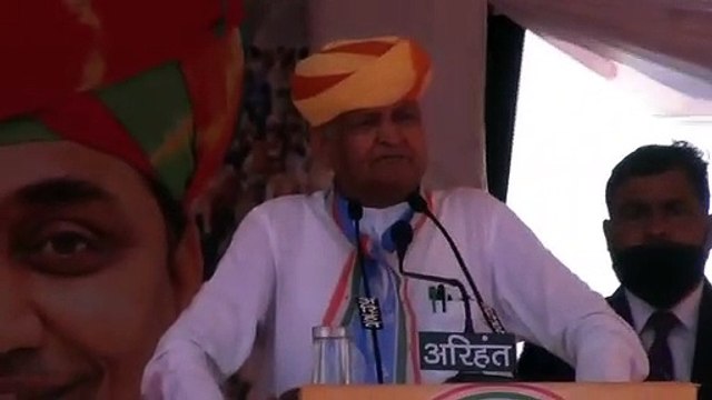गहलोत-पायलेट सार्वजनिक रूप से एक मंच पर, लेकिन दोनों में नहीं दिखा संवाद