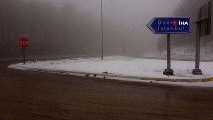 Bolu Dağı’nda kar yağışı ve yoğun sis etkili oluyor