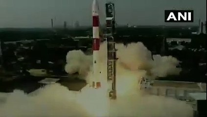 वीडियो में देखिए, नए साल में इसरो ने सफलतापूर्वक लाॅंच किया अमेजोनिया-1 के साथ 18 और उपग्रह