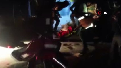 Kayalıklarda mahsur kalan 2 çoban helikopter ile kurtarıldı