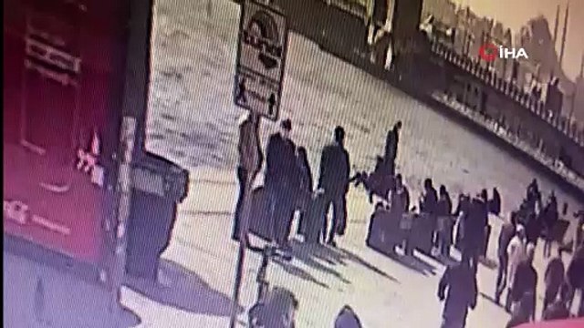 İstanbul’da genç kıza dehşeti yaşatan kapkaççıya meydan dayağı