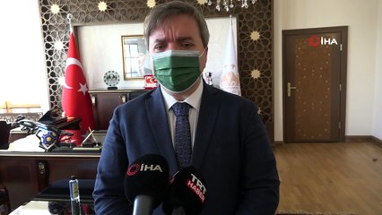 Dik kayalar üzerine inşa edilen Yüksek Kilise görüntüsüyle mest ediyor