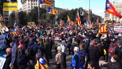 Descargar video: Milers persones demanen un Govern independentista en un acte de l'ANC a la plaça Catalunya de Barcelona