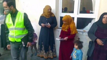 İngiltere’de yaşayan Somalili mülteciden Suriyelilere yardım