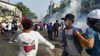 Мьянма: при разгоне манифестаций протеста есть убитые