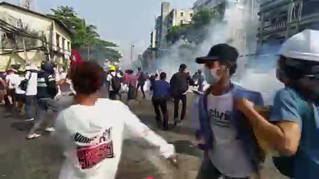 Мьянма: при разгоне манифестаций протеста есть убитые