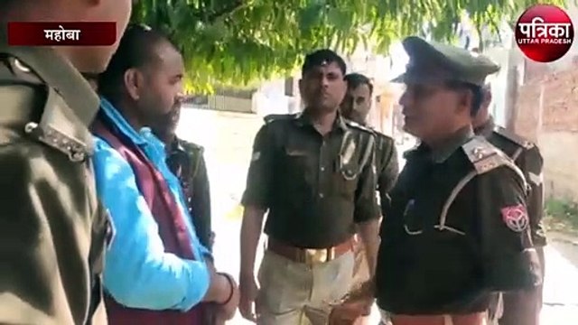 युवती को पहले शराबियों ने मारा, फिर उनकी बहनों ने आकर पीटा