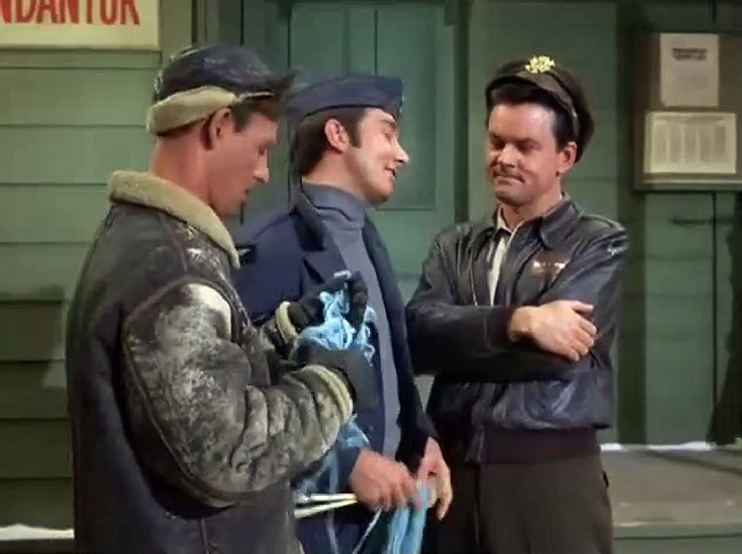 ledig stilling ugunstige Creep PART 3 Cupid] It'll be the cooler for every man who doesn't sparkle and  shine!-Hogan's Heroes 1x30 - video Dailymotion