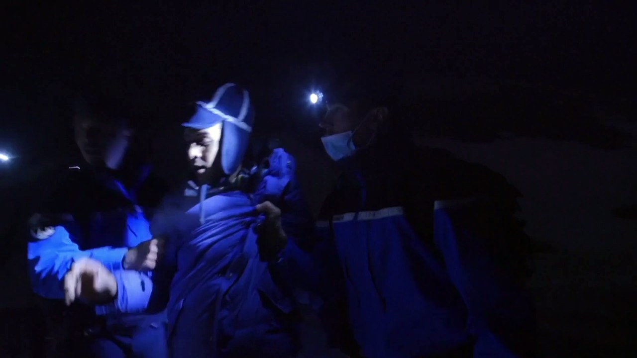 O salto clandestino através dos Alpes