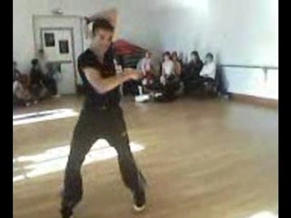 VID002